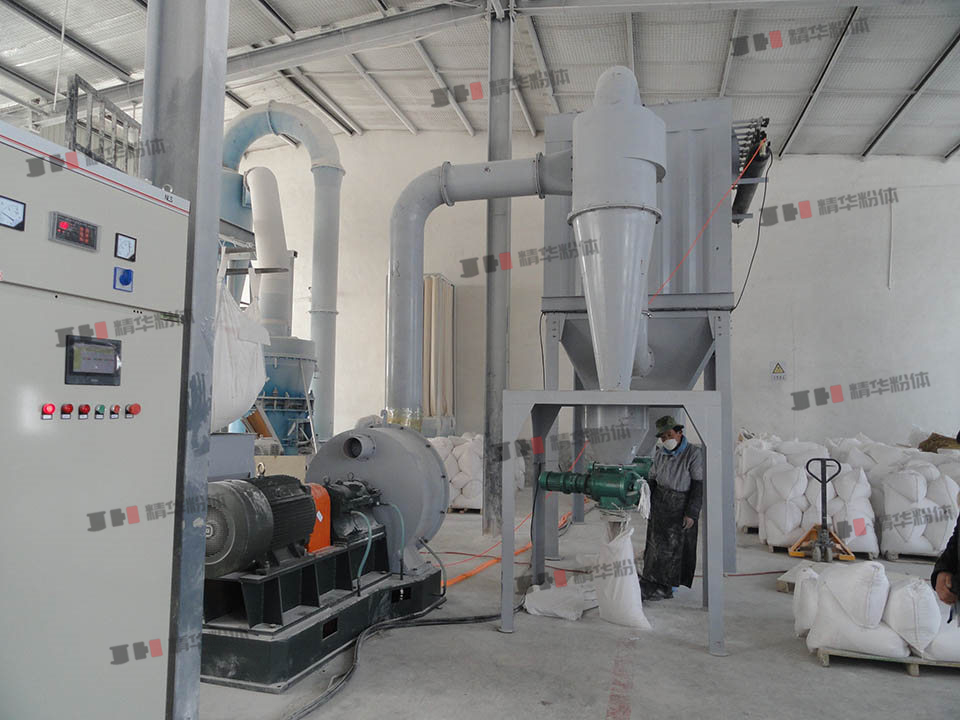 聚磷酸銨超微粉碎機--山東某公司